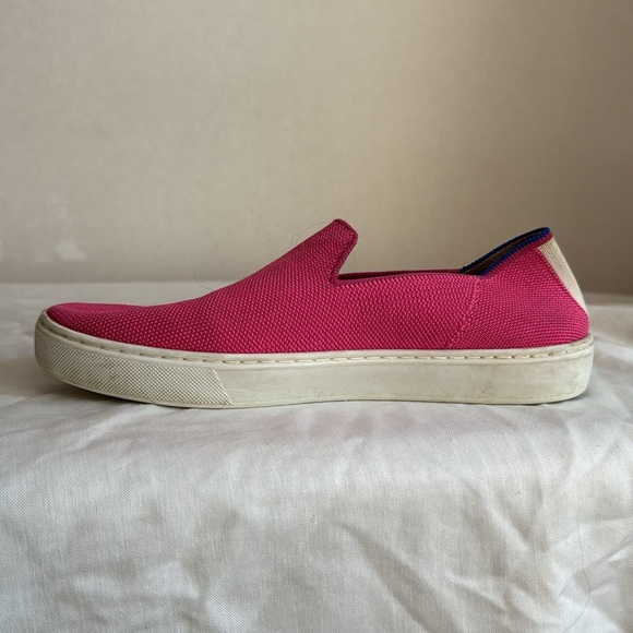 Rothy’s Bubblegum Hot Pink Sneaker Size 8 - Picture 2 of 9